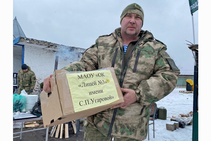 Губкин на границе: волонтёры кормят горячим обедом участников спецоперации