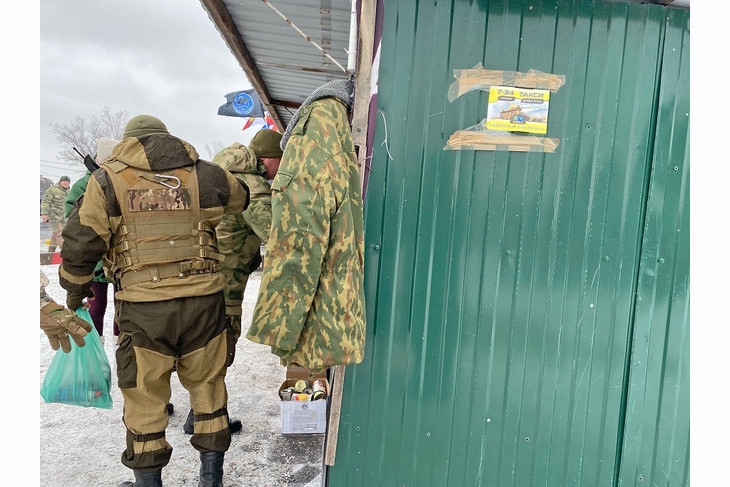 Губкин на границе: волонтёры кормят горячим обедом участников спецоперации