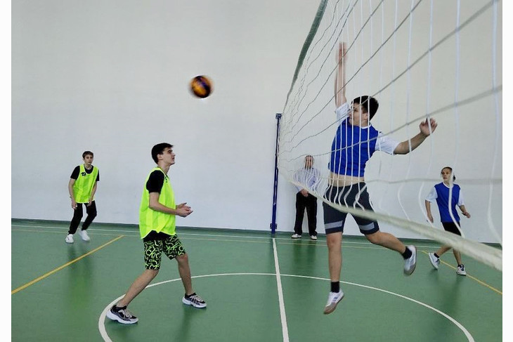 В Губкине прошли межшкольные соревнования по волейболу