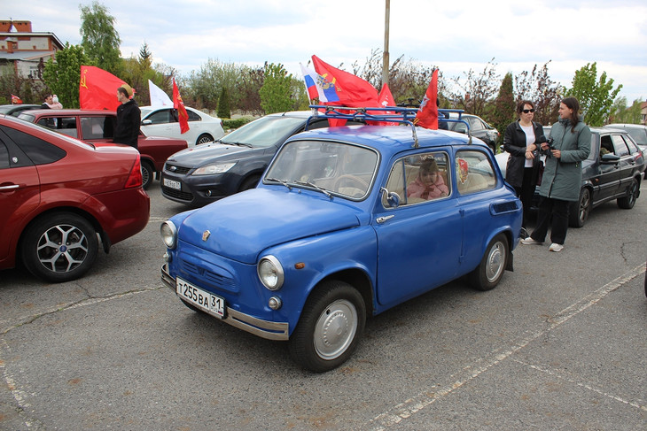 В Губкине прошёл традиционный автопробег, посвящённый Дню Победы