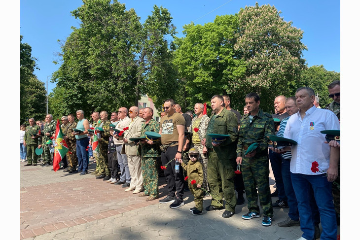 В Губкине отметили День пограничника