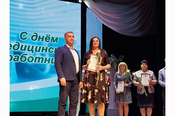 В Губкине прошёл концерт, посвящённый Дню медицинского работника