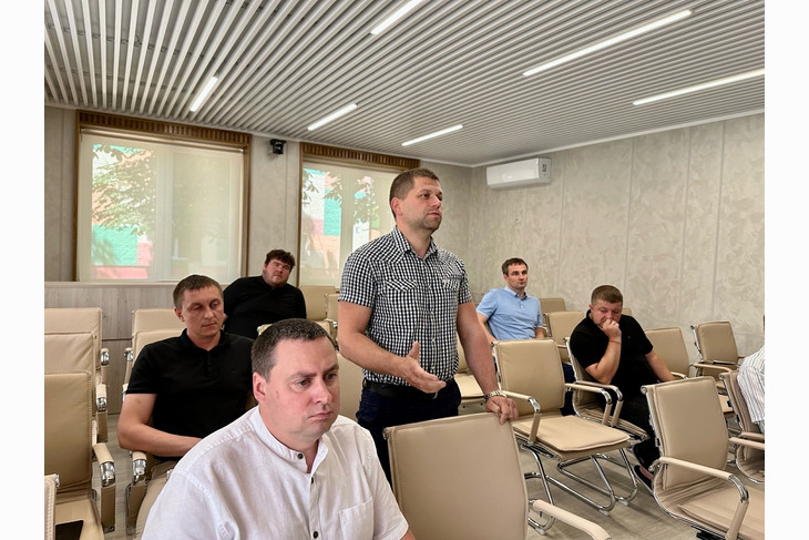 Михаил Лобазнов встретился с предпринимателями, осуществляющими пассажирские перевозки