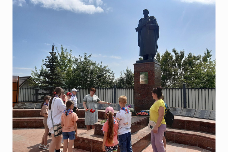 Губкинские школьники почтили память павших героев Великой Отечественной войны