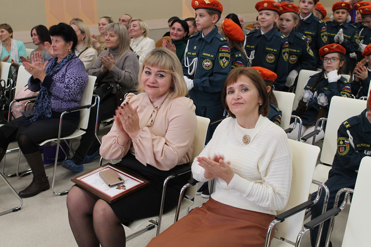 В образовательном комплексе «Перспектива» города Губкина открылся первый кадетский класс МЧС