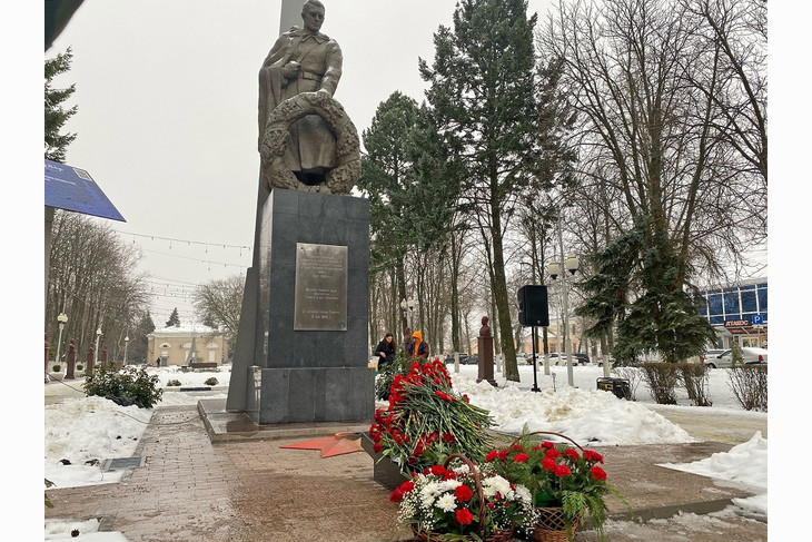 В Губкине почтили память павших воинов в  День Неизвестного Солдата