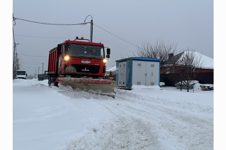 Коммунальные службы Губкина в круглосуточном режиме ведут уборку снега