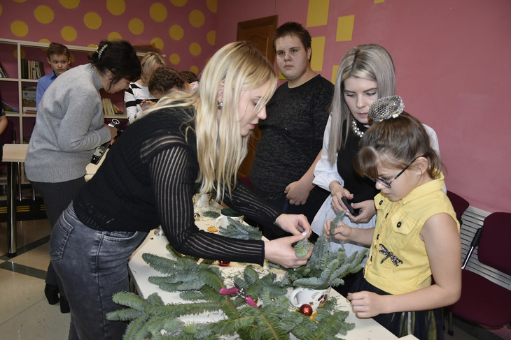 В Губкине провели новогодний мастер-класс для детей с сахарным диабетом