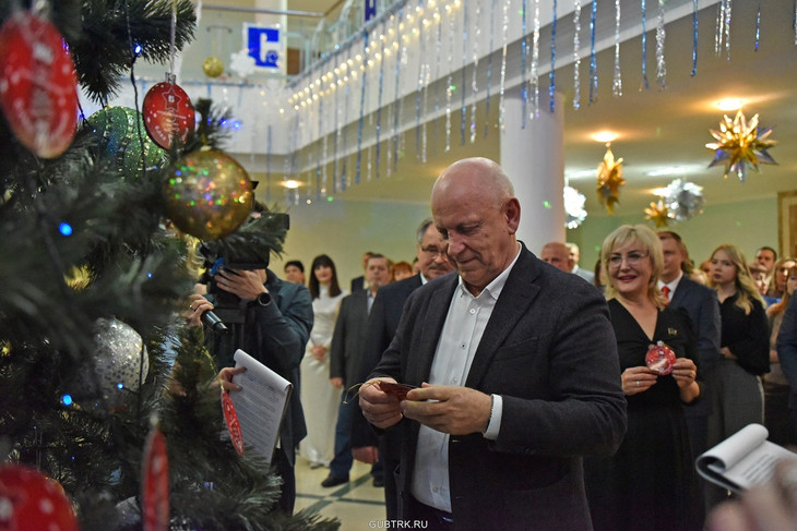 В Губкине стартовала новогодняя акция «Ёлка желаний»