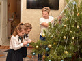 Михаил Лобазнов поздравил семью Белашовых с наступающим Новым годом