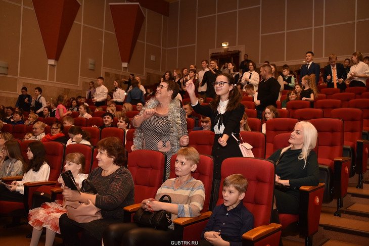 В Губкине прошла традиционная ёлка главы администрации для одарённых детей