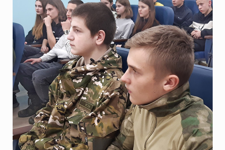 В Губкине открылась четвёртая смена в военно-патриотическом центре «Воин»