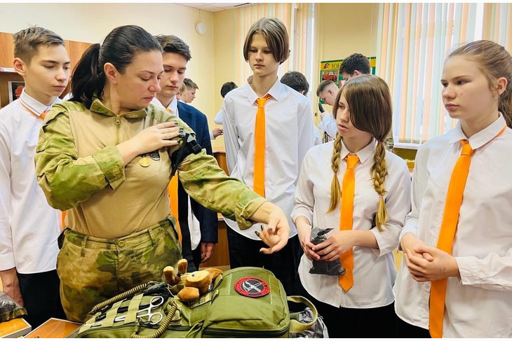 В Губкине прошёл урок мужества «Герои живут среди нас»