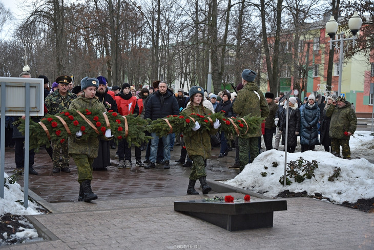 В Губкине возложили цветы к мемориалам в честь 81-й годовщины освобождения Губкинского района