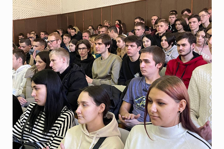 В Губкине прошёл патриотический урок для студентов горно-политехнического колледжа