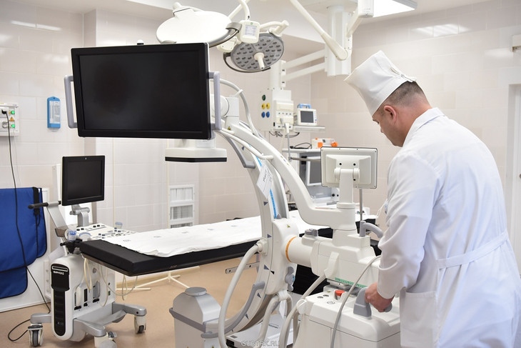 В Губкине врачи проводят операции с помощью рентгенологической С-дуги