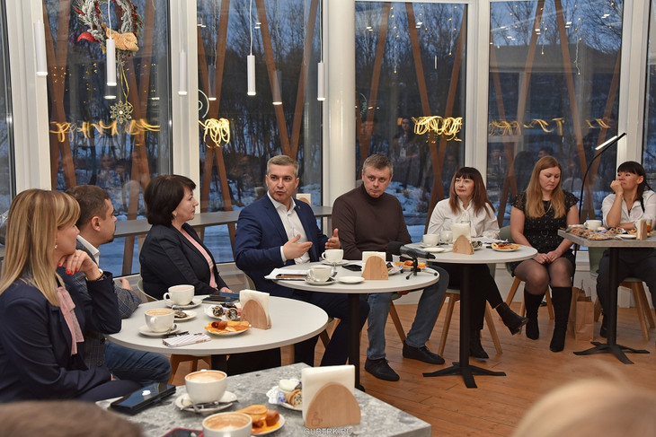 Михаил Лобазнов встретился с предпринимателями Губкина на бизнес-завтраке
