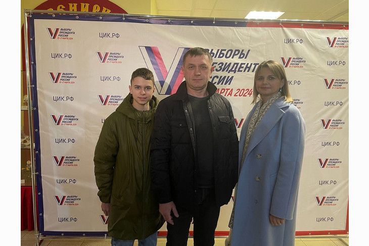 Голосуем сердцем: в Губкине продолжаются выборы президента