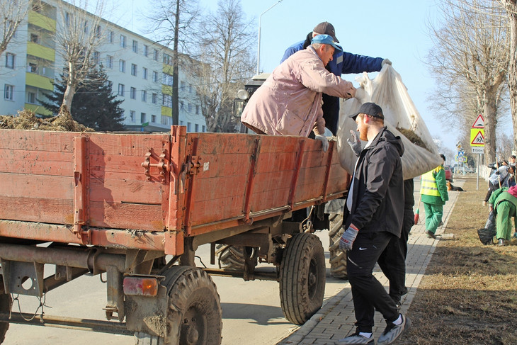 В Губкине прошёл общегородской субботник