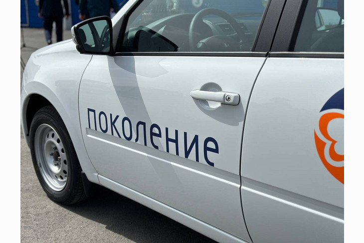 Пожарно-спасательным подразделениям Губкина вручили два автомобиля от благотворительного фонда Андрея Скоча «Поколение»