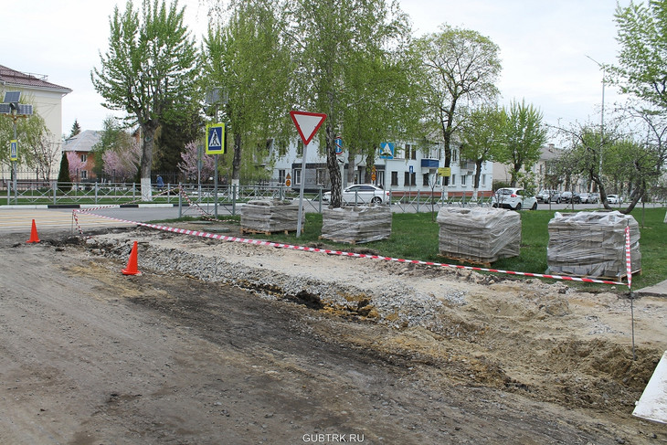 В Губкине продолжается ремонт дорог