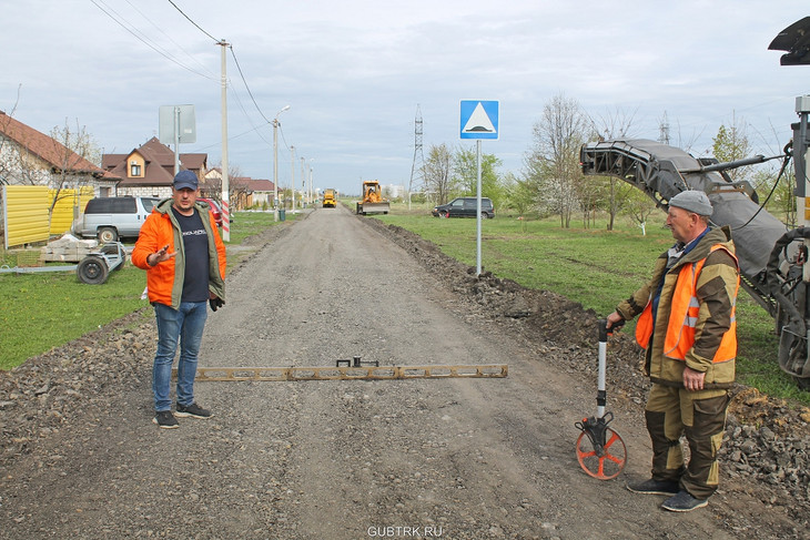 В Губкине продолжается ремонт дорог