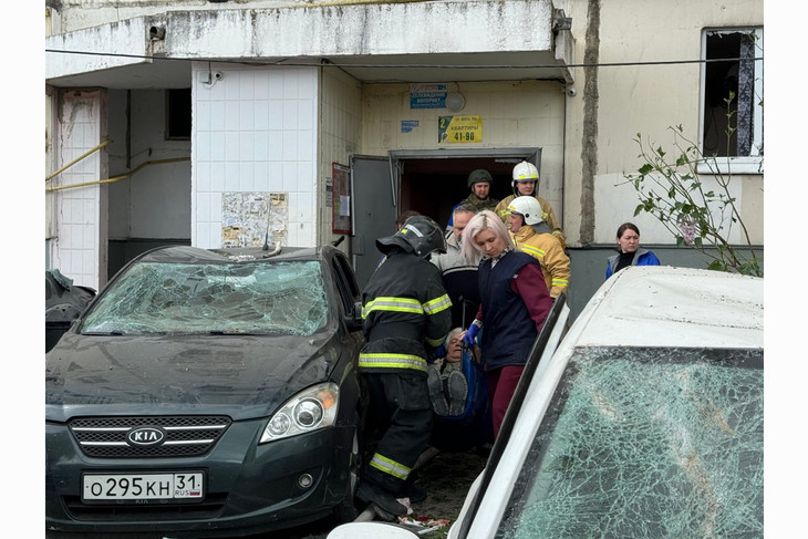 В Белгороде в результате обстрелов со стороны ВСУ обрушился подъезд многоквартирного дома