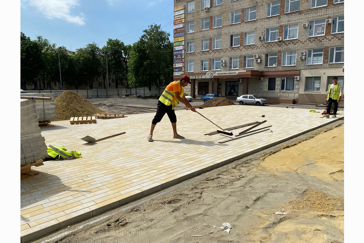 В Губкине ведется реконструкция центральной площади