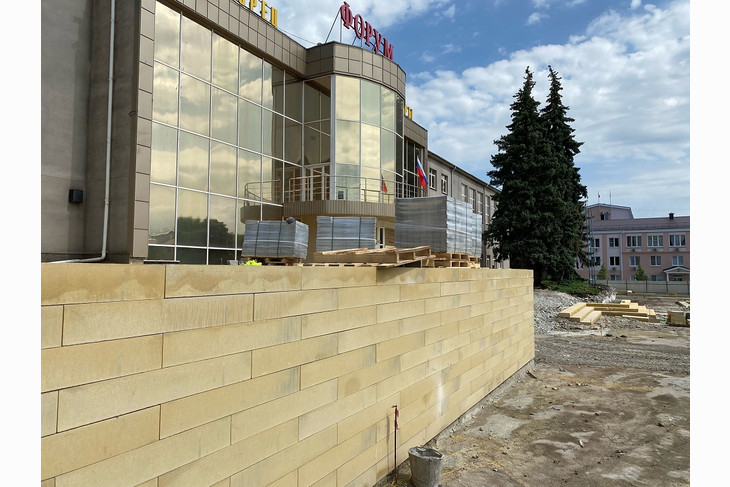 В Губкине ведется реконструкция центральной площади