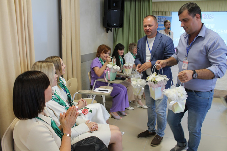 В Губкине состоялся муниципальный этап форума «Губкинцев счастливая семья – #ЗаРождение»