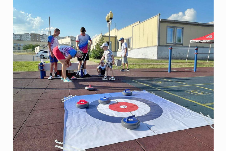 В Губкине состоялись спортивные семейные эстафеты