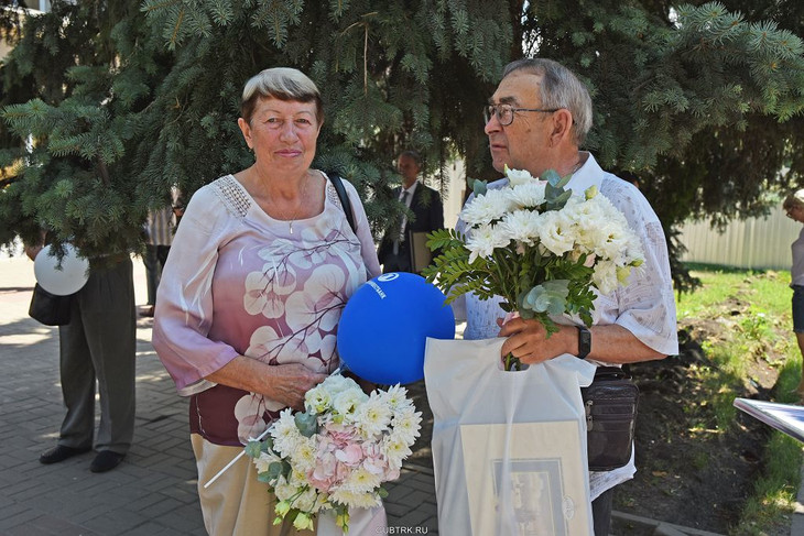 Губкинцев поздравили с Днём металлурга