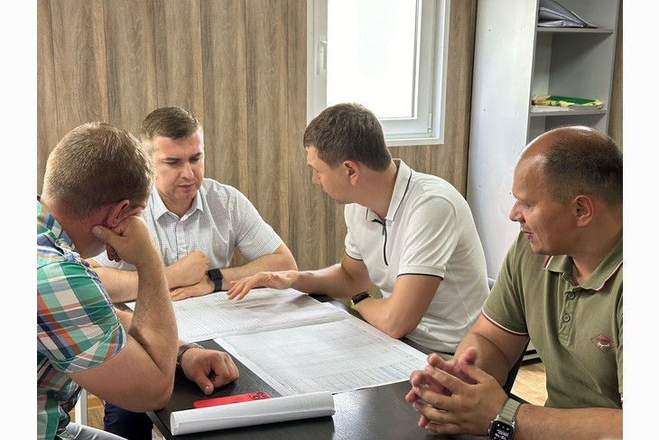Михаил Лобазнов рассказал о ходе строительства бассейна в Губкине