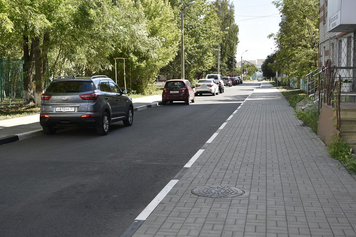 В Губкине депутаты и общественность оценили качество ремонта автодорог, выполненного в рамках нацпроекта