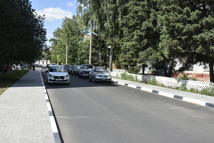 В Губкине депутаты и общественность оценили качество ремонта автодорог, выполненного в рамках нацпроекта