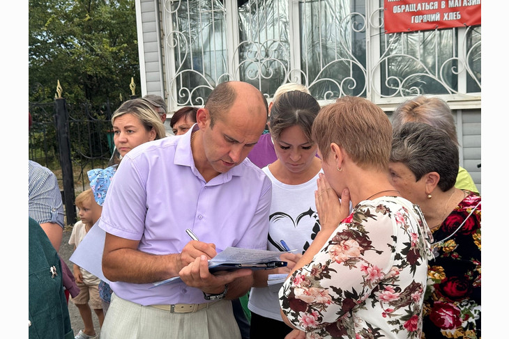 Михаил Лобазнов провёл личную встречу с населением Губкинского городского округа