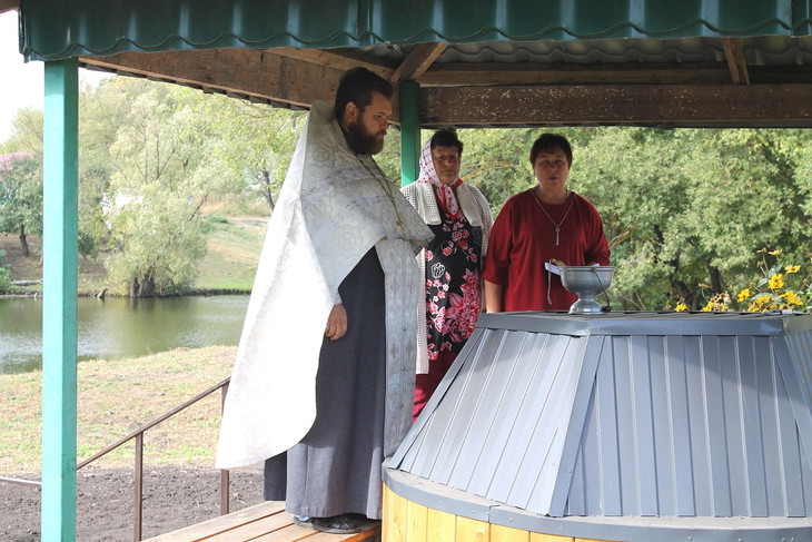 В губкинском селе Чуево обустроили родник