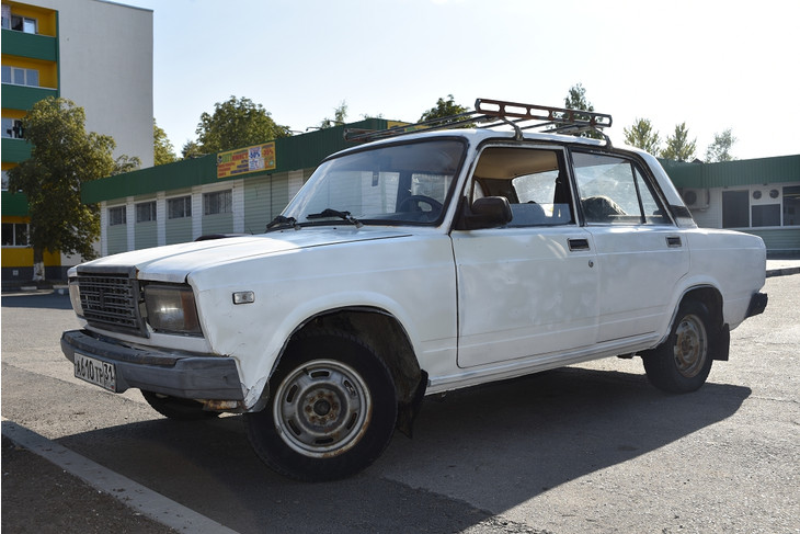 Из Губкина на СВО вновь передали легковой автомобиль