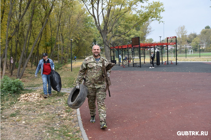 Жители Губкина навели порядок на территории округа в рамках областного экологического субботника
