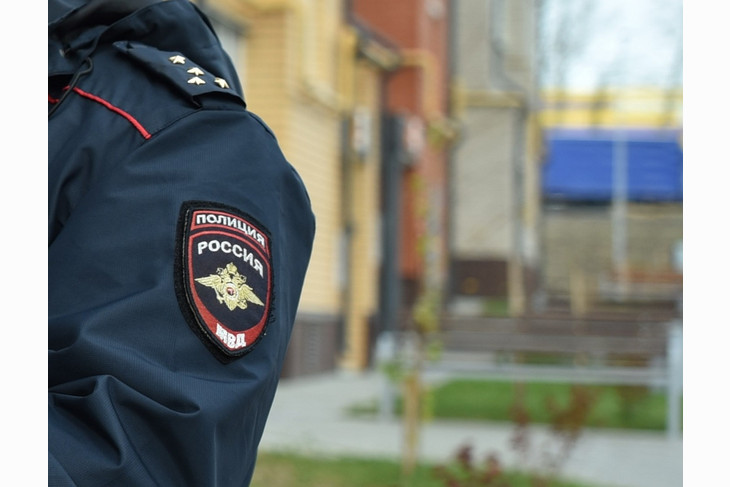 Антон Кулев и Галина Колесникова поздравили сотрудников и ветеранов ОВД Губкина