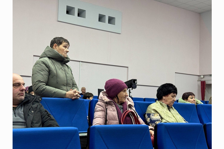В селе Бобровы Дворы прошла встреча с губкинцами