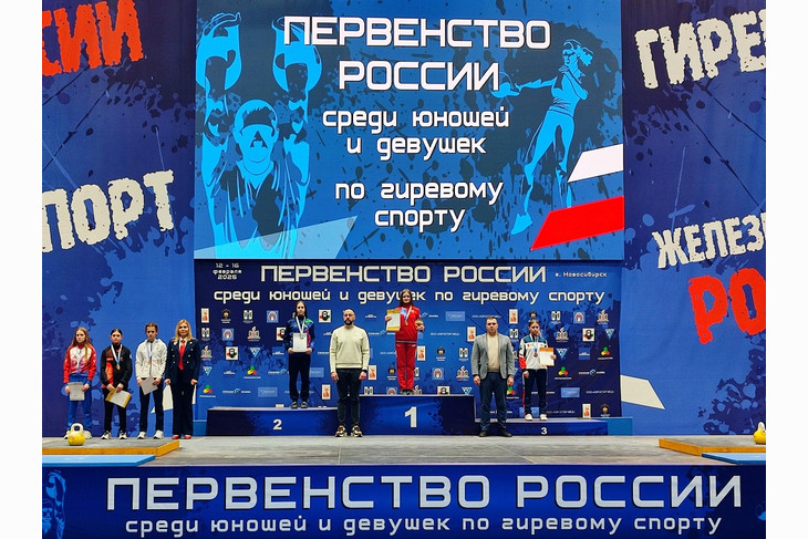 Всем рекордам наши звонкие дать имена: спортсменка из Губкина Лилия Конева установила рекорд России по подъёму гири