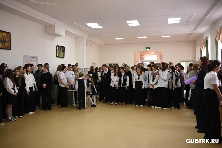 В Губкине прошла ярмарка вакансий для старшеклассников