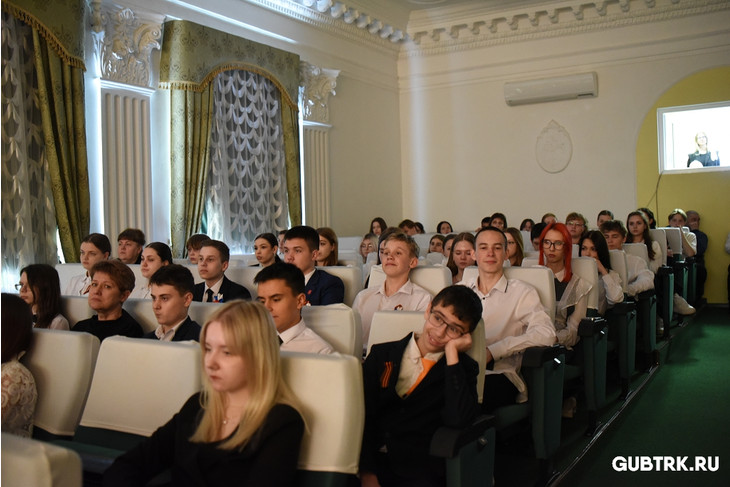 В Губкине чествовали победителей олимпиады «Созвездие талантов»