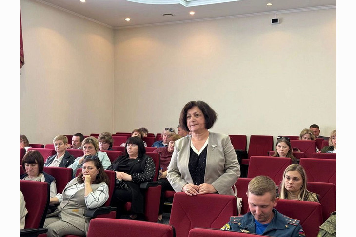 Губкинским многодетным матерям вручили заслуженные награды