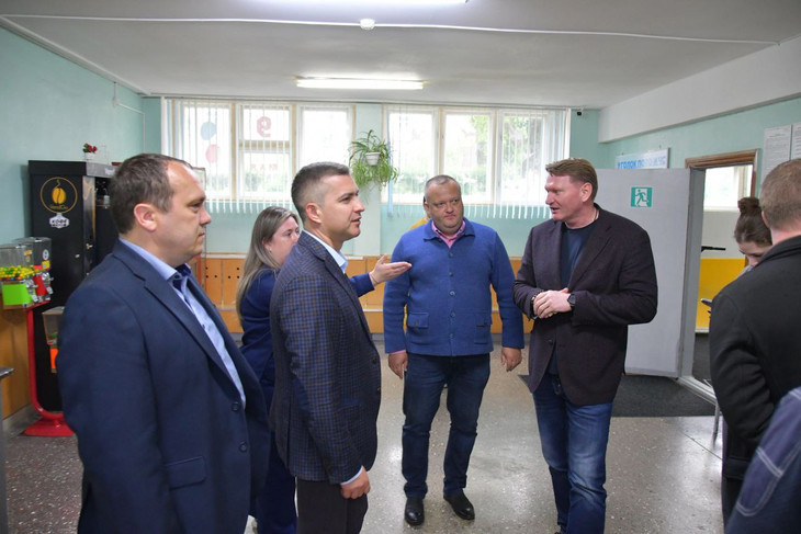 Губкин с рабочим визитом посетил Валерий Сирюшов