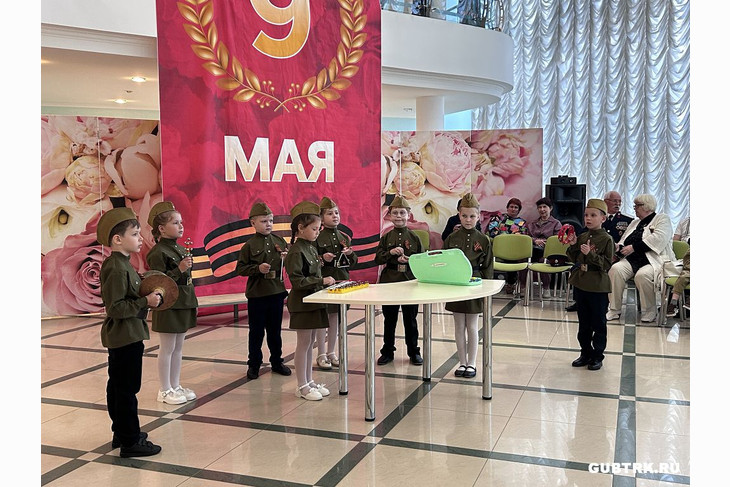 Праздник, объединивший поколения: в Губкине прошёл «Бал Победы»