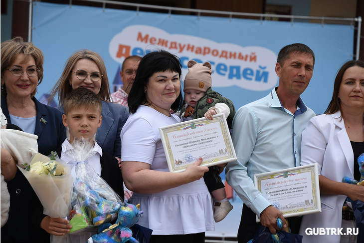 В губкинском селе Скородном отметили Международный день соседей