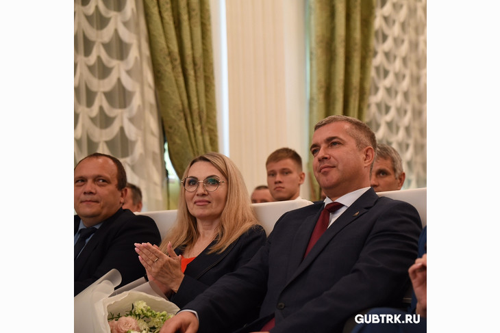 В Губкине торжественно отметили Всероссийский день физкультурника