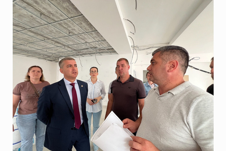 Обновлённая библиотека в посёлке Троицком откроется в сентябре